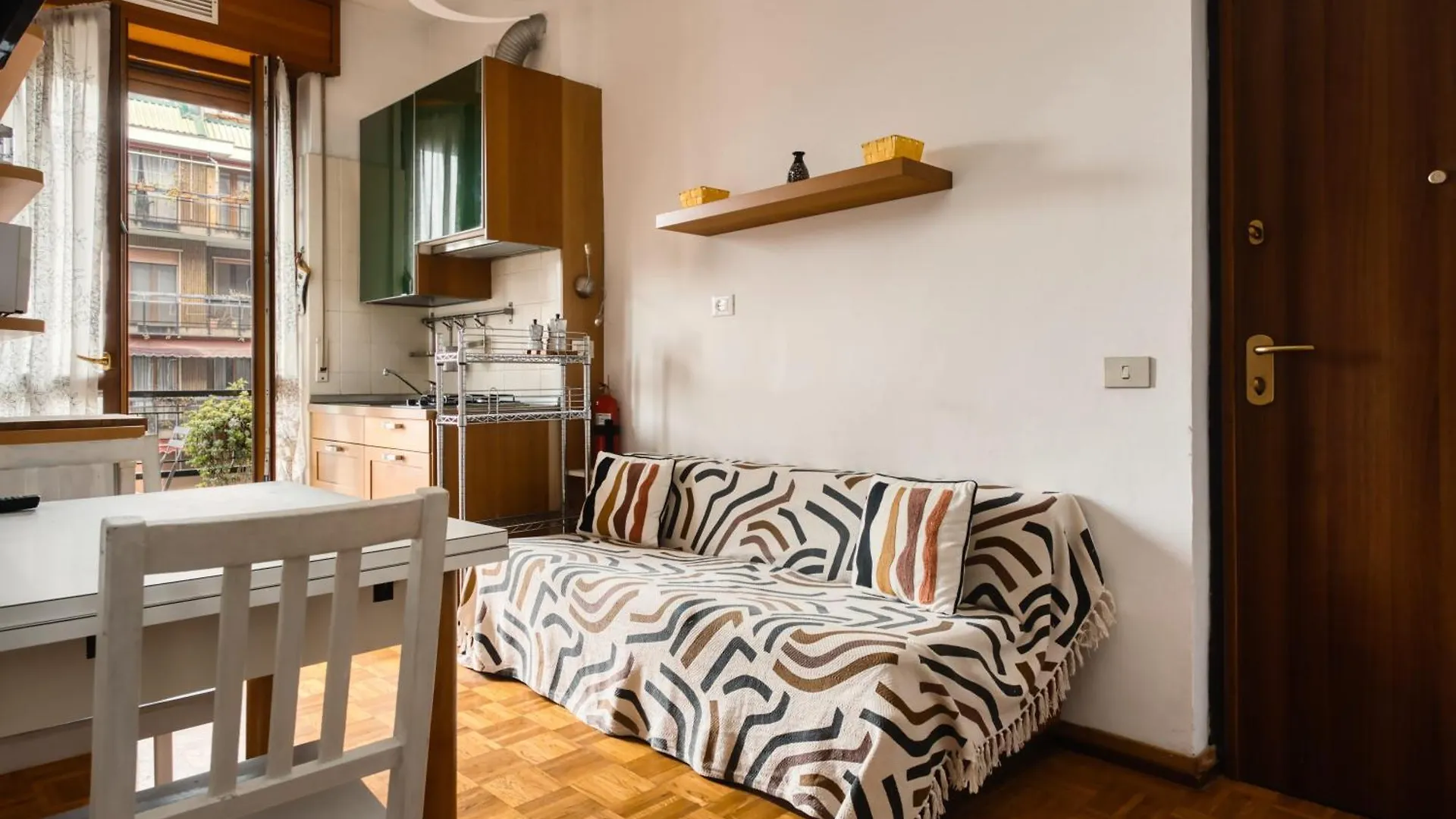Domusmi Piccinni 21 Milano